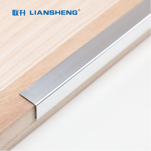 Protezione Angolare in Alluminio a 90 Gradi per Protezione Angoli, Colori Nero, Argento, Oro Opzionali, Paraspigoli - Product Image 3