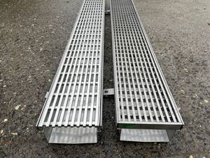 Saluran Pembuangan Linear Kolam Renang dari Baja Anti Karat - Product Image 2