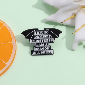 ฉันไม่มี <span class=keywords><strong>Damsel</strong></span> ในความทุกข์ฉันเป็นมังกรในชุดเดรสเข็มกลัดลงยาสำหรับผู้หญิงของขวัญเครื่องประดับภาษิตที่สร้างแรงบันดาลใจ - Product Image 2