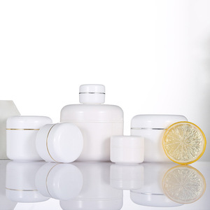 Offre Spéciale 100g 150g 200g Récipient de crème vide en plastique PP blanc pour le visage avec couvercle argenté - Product Image 4