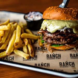 Papier d'emballage pour restauration rapide jetable épais personnalisé, faible MOQ, imprimé, résistant à la graisse, enduit de PE, recyclable, papier vélin - Product Image 2