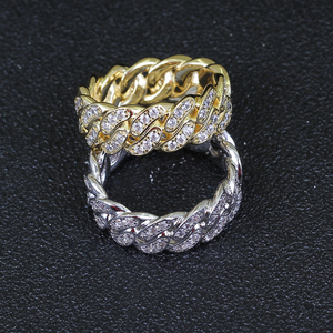 Anello da Uomo R016 in Ottone Color Oro e Argento con Zirconi Cubici, Stile Cuban Iced Out, Gioiello Hip Hop alla Moda - Product Image 4