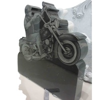 Pierre tombale et monument funéraire sculptés sur mesure, pierre tombale en forme de moto