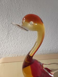 Petite figurine de canard en verre soufflé à la main, couleur rouge ambre, sculpture animale, objet d'art décoratif du Rajasthan pour Pâques - Product Image 3