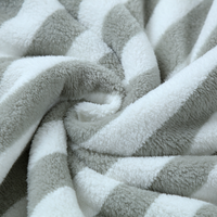 Serviette de bain extra large en velours corail doux à rayures, couverture de sieste chaude d'hiver, drap de lit en peluche personnalisable grande taille, séchage rapide