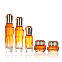 Désodorisant de voiture intelligent de luxe 50ml diffuseur de pulvérisation d'huile essentielle tableau de bord évent aromathérapie bouteille de parfum de voiture boîte-cadeau