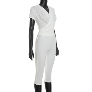 Viviblook J26ST316 Conjunto de Otoño para Mujer, Nuevo Conjunto Casual de Dos Piezas con Cuello en V, Pantalones Cortos con Pliegues Cruzados y Manga Corta - Product Image 4