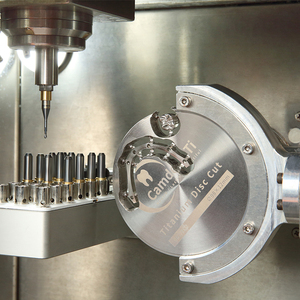 Fresadora Dental CAMDENT de 5 Ejes de Doble Uso CAD/CAM CDM5G con Certificación CE, Garantía de 2 Años, Fuente de Alimentación Eléctrica Húmeda y Seca - Product Image 5