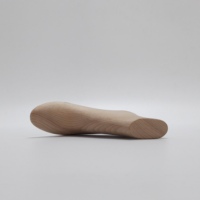 Maniquí de pie de madera unisex de alta gama, modelo de pie izquierdo para exhibición de zapatos/medias en escaparates, torso de madera para adulto