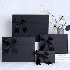 Scatola Rigida <span class=keywords><strong>di</strong></span> Alta Qualità per Sciarpe e Souvenir, Grande Capacità, con Fiocco, Coperchio Superiore e Inferiore, Materiali Riciclati, Stampa a Caldo su Carta - Product Image 1