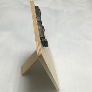 Porte-billets en bois pour présentateur de chèques de <span class=keywords><strong>restaurant</strong></span> personnalisé Presse-papiers en bois debout Porte-menus Presse-papiers en bois avec support pliable - Product Image 2