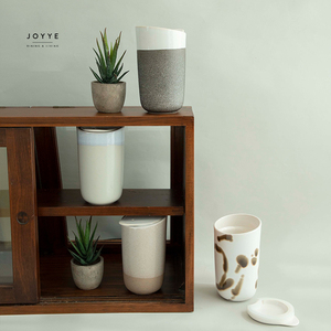 Joyye Tùy Chỉnh Sáng Tạo Màu Be Và Nâu Thiết Kế Gốm Du Lịch Cup Đồ Đá Xe Ngoài Trời Cốc Cà Phê Với Gốm Kín Bìa - Product Image 6