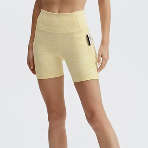 Fabricant de vêtements de yoga, shorts de fitness à taille haute personnalisés avec poches latérales, shorts de yoga pour femmes - Product Image 3