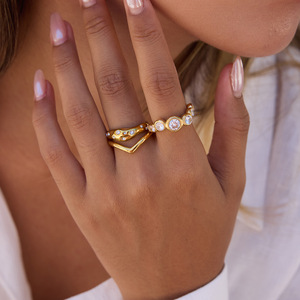 Anillo Clásico de Circonita Blanca en Acero Inoxidable, Joyería para Mujer, Uso Diario, Diseño Geométrico, Estilo de Lujo Ligero - Product Image 2