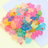 Accessoires en résine faits à la main ornements de canard colorés miniatures pour paysage lumineux bricolage mousse décor à la maison pour la décoration de la maison