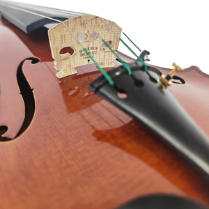 Violin học sinh 4/4 làm thủ công chuyên nghiệp, gỗ thông nguyên tấm, mặt gỗ maple, kèm bộ phụ kiện - Product Image 5