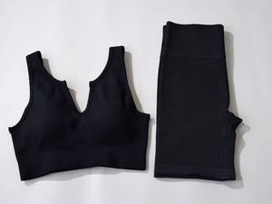 Yoga côtelé sans couture profonde U V Sport <span class=keywords><strong>soutien</strong></span>-<span class=keywords><strong>gorge</strong></span> Biker Ensemble Yoga Fitness Shorts ensemble d'entraînement - Product Image 4