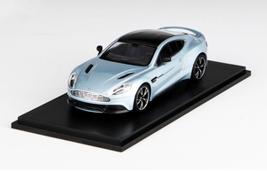 Lo mejor es que el molde se ha fundido a escala 1:18, lo mejor es que se puede utilizar en el coche - Product Image 2