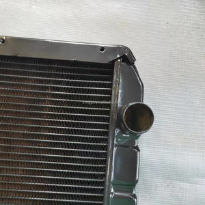 Radiador de camión de sistema de refrigeración de automóvil de Venta caliente de fábrica para radiador de núcleo de cobre 1301010 de 3 filas OEM-53 - Product Image 5