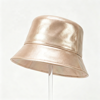 Chapeau de fête réfléchissant néon dégradé avant-gardiste style Burning Man esthétique alien pour rave et clubbing – Vente en gros