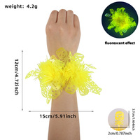 Fleur de poignet jaune fluorescent tendance, motif stylé avec effet fluorescent vif, très appréciée des fans des soirées d'Halloween.