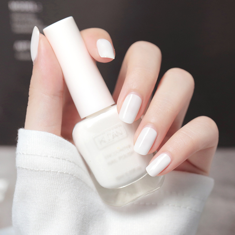 03 classic pure white