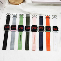 Montre numérique carrée sportive à grand écran LED en plastique, modèle 2026, pour jeunes, étudiants, enfants, unisexe, garçons et filles
