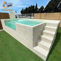 Spa jacuzzi élégant de style patio, revêtement WPC non poreux, piscine hors sol en fibre de verre