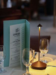 Nouvelle lampe de table Led rechargeable pour bar Restaurant lampe de table sans fil lampe <span class=keywords><strong>Pina</strong></span> Pro batterie intégrée - Product Image 5