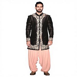 ชุดเชอร์วานีกำมะหยี่สุดหรูสำหรับงานปาร์ตี้ พร้อมกางเกงซัลวาร์และรองเท้าเข้าชุด มีไซส์พลัสไซส์ให้เลือก ชุดที่ดีที่สุด - Product Image 3