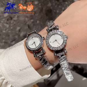 Conjunto de Pulseras de Lujo Marca H para Mujer, Elegante Accesorio de Cristal con Pedrería, Reloj de Cuarzo Moderno, Estilo Ejecutivo - Product Image 1