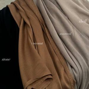 2025 gros respirant couleur unie Hijab pour les femmes du moyen-orient doux solide crêpe correspondant ethnique châles - Product Image 5
