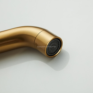 Robinet de lavabo mural en laiton brossé doré de luxe avec poignée dissimulée, en céramique, pour salle de bain - Vente directe usine. Robinetterie murale HHJ33 - Product Image 3