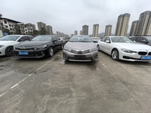 Toyota Corolla 2014 Usado, 1.6L CVT GL-i - Interior Espacioso, Asientos de Cuero, Ahorro de Combustible, Ideal para Uso Personal y Comercial - Product Image 2