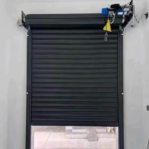 <span class=keywords><strong>Porte</strong></span> de <span class=keywords><strong>garage</strong></span> moderne motorisée en aluminium à enroulement, isolation acoustique, sécurité, <span class=keywords><strong>avec</strong></span> télécommande et contrôle par application - Product Image 4
