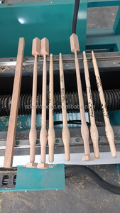 Tour CNC Machine de tournage automatique du bois Tournage du bois CNC Jambes en bois <span class=keywords><strong>Escalier</strong></span> et Machine de tour de batte de Baseball - Product Image 5