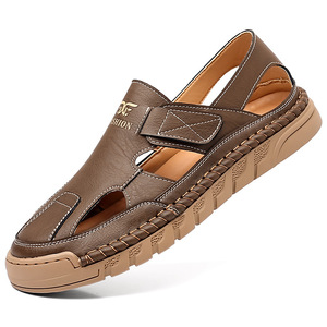 รองเท้าแตะลำลองแบบสวมสำหรับผู้ชาย พื้นนุ่ม ระบายอากาศได้ดี แบบเจาะรู ติดแถบเวลโคร พื้นรองเท้า EVA ส้นเตี้ย - Product Image 5