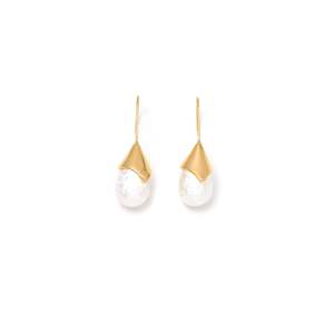 Boucles d'oreilles pendantes tendance en acier inoxydable 316L avec placage or PVD, durables et résistantes - Product Image 1
