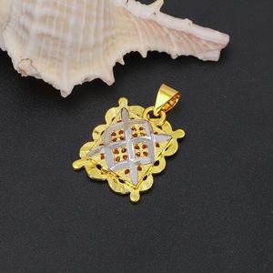 Jxx Wholesale – Nouveau pendentif carré de mariage plaqué or 24 carats, bijoux en laiton personnalisés pour enfants - Product Image 2