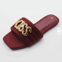 Sandales plates rembourrées personnalisées pour femmes, nouvelles arrivées, talons plats de créateur pour dames, mules et pantoufles pour femmes