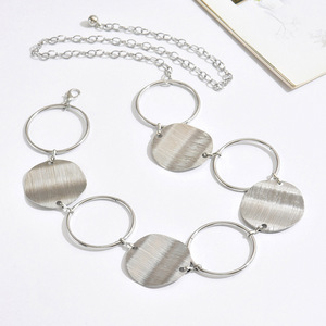 سلسلة خصر هندسية مجوفة مبالغ فيها ومثيرة، سلسلة جسم أنيقة وعصرية للنساء - Product Image 5