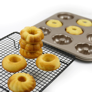9-Cavity Flower-Shaped Donut Mold Non-Stick Baking Pan For Cake And Small Bread Home Use - Product Image 3