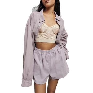 Logos personnalisés vente en gros femmes chemise en velours côtelé manches longues col rabattu bouton vers le bas coton <span class=keywords><strong>surchemise</strong></span> - Product Image 1