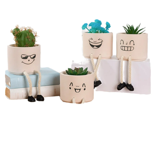 Mini maceta de flores hecha a mano, macetas suculentas de cerámica personalizadas para jardín y hogar - Product Image 1
