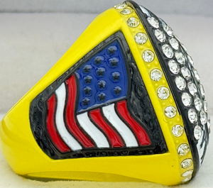 Anello Vintage in Lega Gialla con Gemma per Premiazione Campionato - Product Image 4