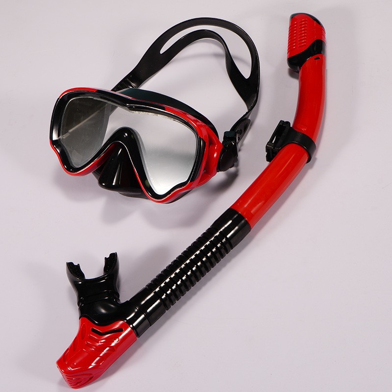 Ensemble noir rouge