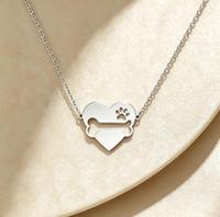 Collier délicat en forme de cœur, patte de chien et os, étanche, inaltérable, personnalisable avec gravure, cadeau souvenir pour maman de chien
