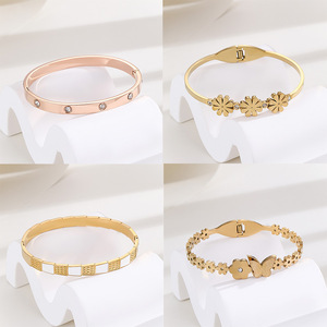 Bracelet Cœur Diamant Tendance Style Instagram, Bracelet Personnalisé <span class=keywords><strong>D</strong></span>élicat, Cadeau Significatif pour Elle, Souvenir <span class=keywords><strong>d</strong></span>'Anniversaire - Product Image 4