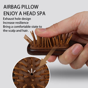 Etiqueta privada Pequeño bolsillo portátil Dientes de bambú con mango de palisandro Cepillo de pelo de madera Diseño de viaje Cojín Peine de masaje - Product Image 3