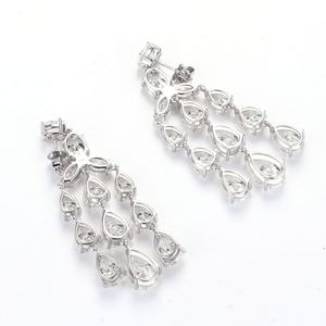 Pendientes de Oro Blanco Sólido de 18K, 14K, 10K con Piedra Moissanita VVS1, Diseño de Araña, Pendientes de Diseñador Personalizados, Pendientes de Lujo para Fiesta - Product Image 3